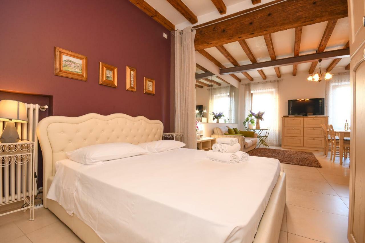 Desenzanoloft La Mia Favorita Apartment Desenzano del Garda